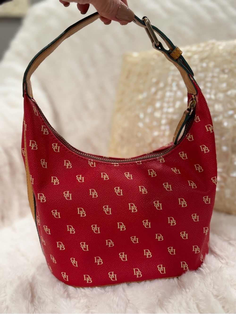 Vintage Dooney& Bourke Red Logo Hobo Shoulder Bag - Picture 4 of 16